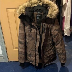 ARITZIA Camouflage Parka with Faux Fur Hood by GOLDEN BY TNA
